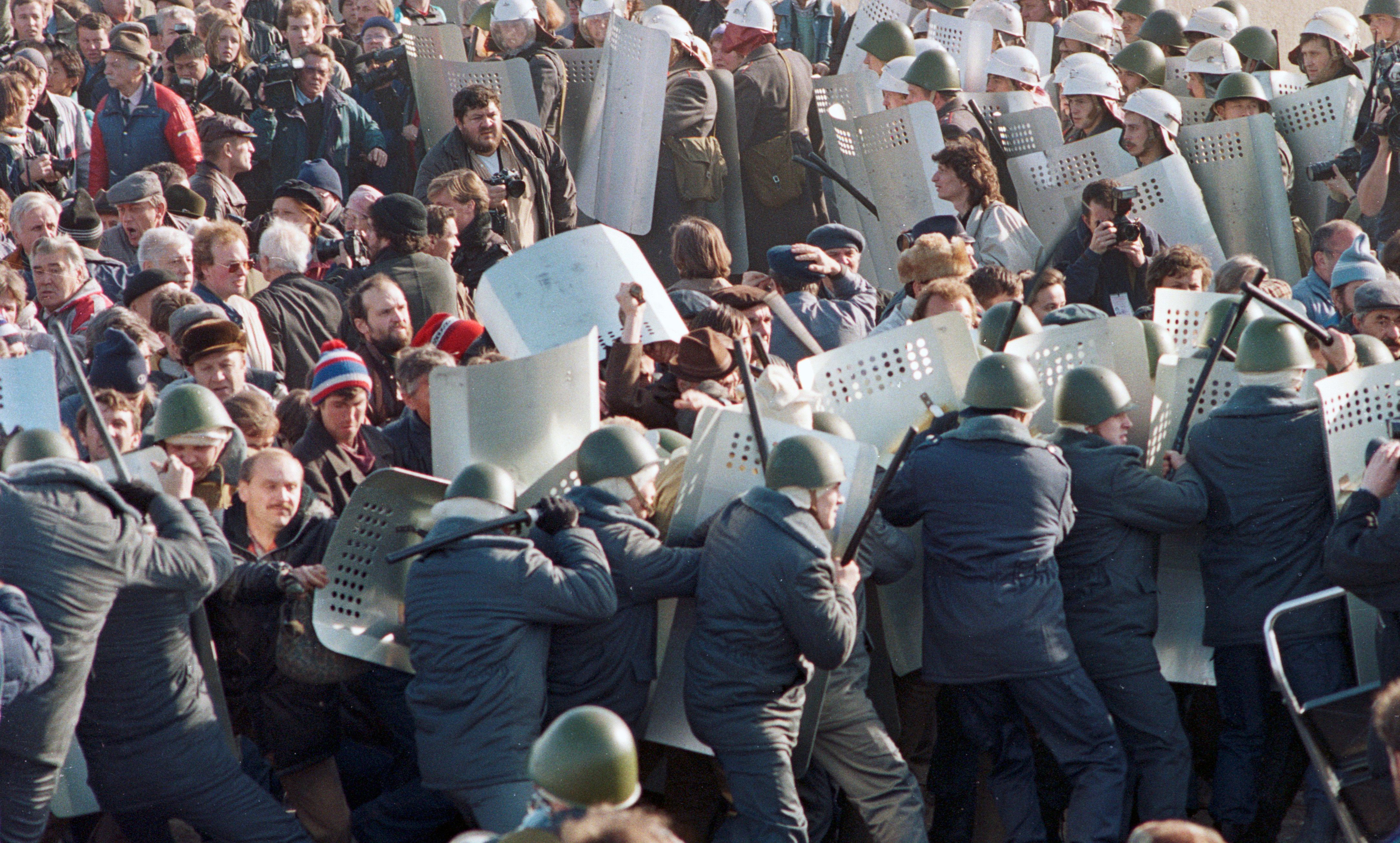 Малая гражданская война» — вспоминаем октябрь 1993-го в проекте #30ЛЕТДО